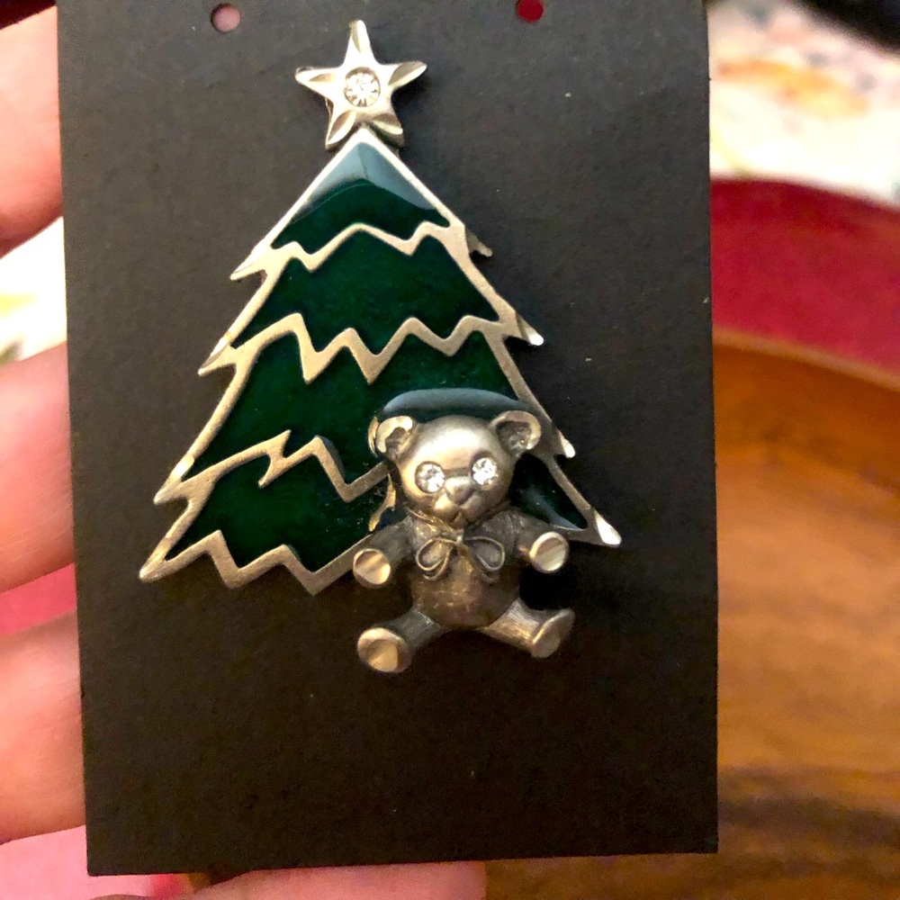 Cute Vintage Holiday Brooch 💚